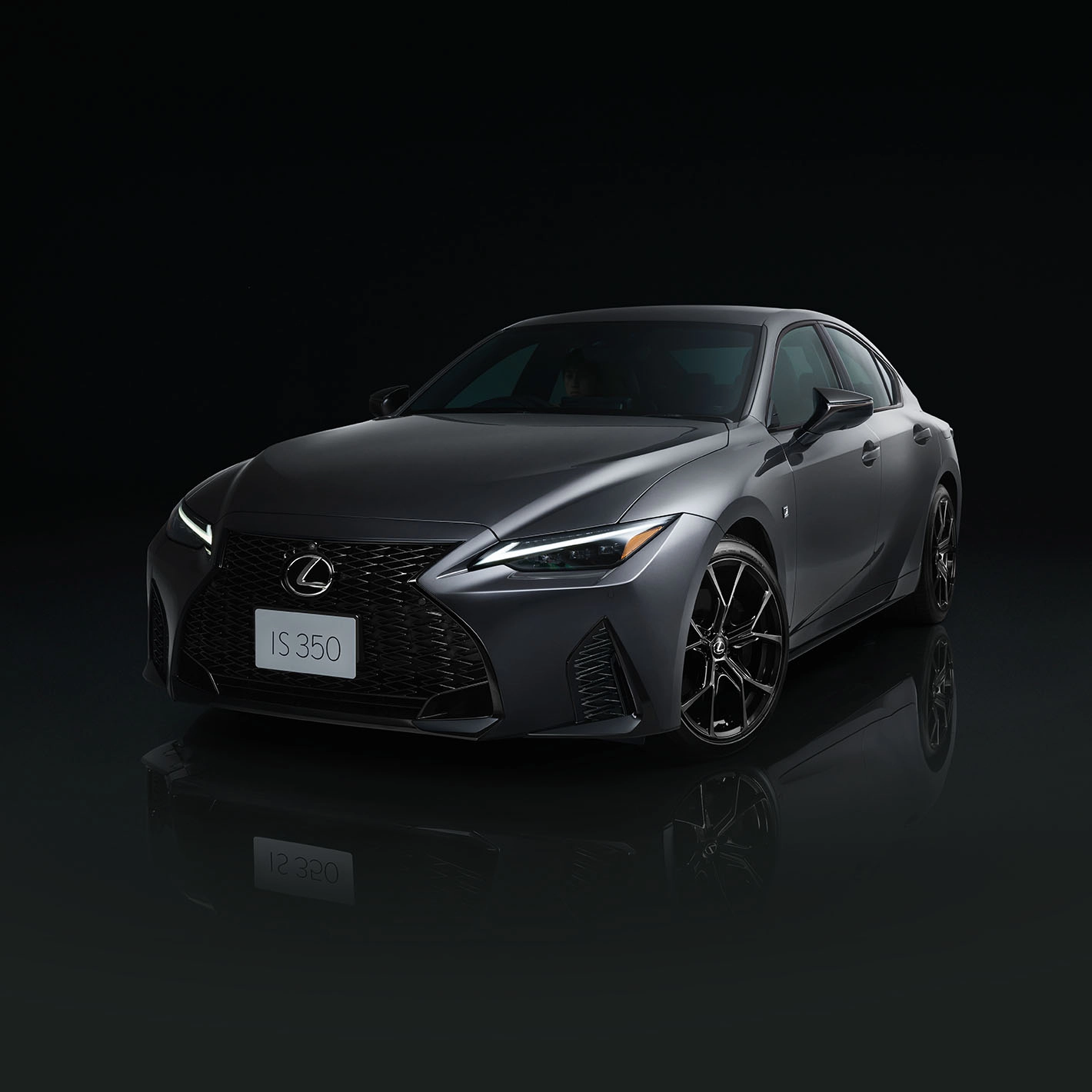 LEXUS