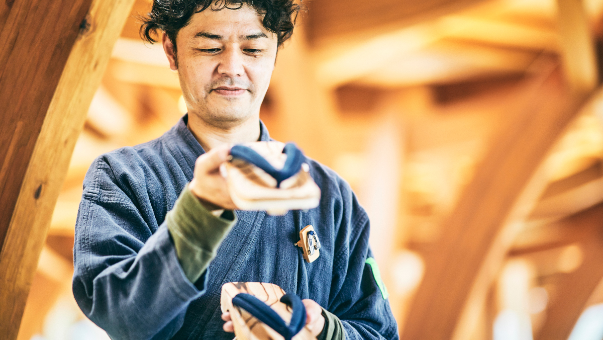 本野はきもの工業3代目の本野雅幸氏