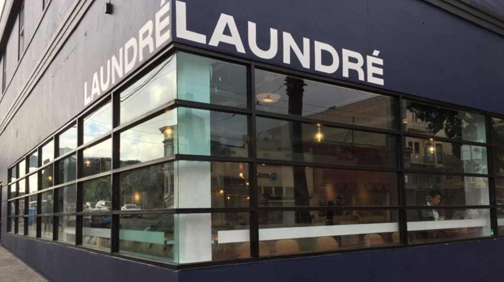 社交スペースとコインランドリーを融合させた次世代型ランドリーサービスの代表格「Laundre」