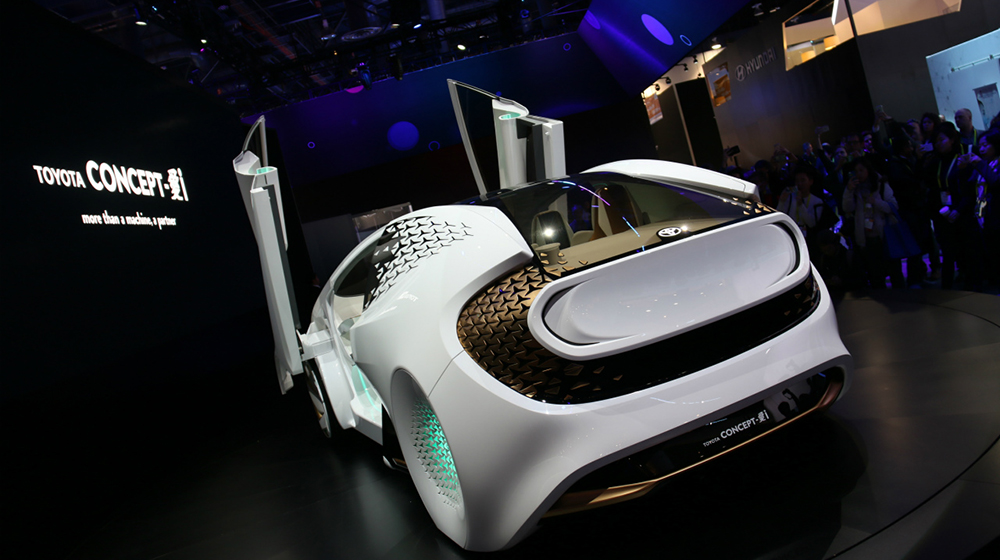 TOYOTA「CONCEPT-愛i」。AIがドライバーの感情や疲労度を察知、状況に応じた対応をとる