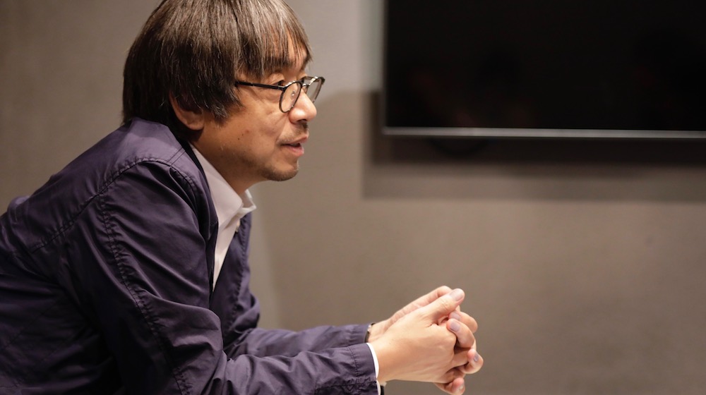 「私のような仕事とちがって、職人のようにひとつのことを極めている人に憧れるんです」と小山氏