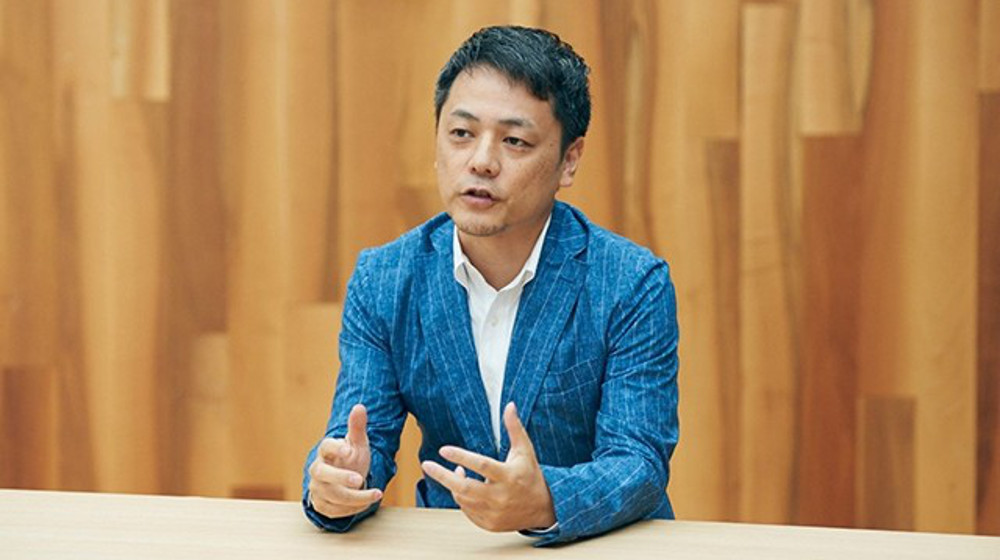 かつてはキュレーションメディア「アンテナ」の発案者として活躍し、2015年に「カマルクジャパン」を設立した