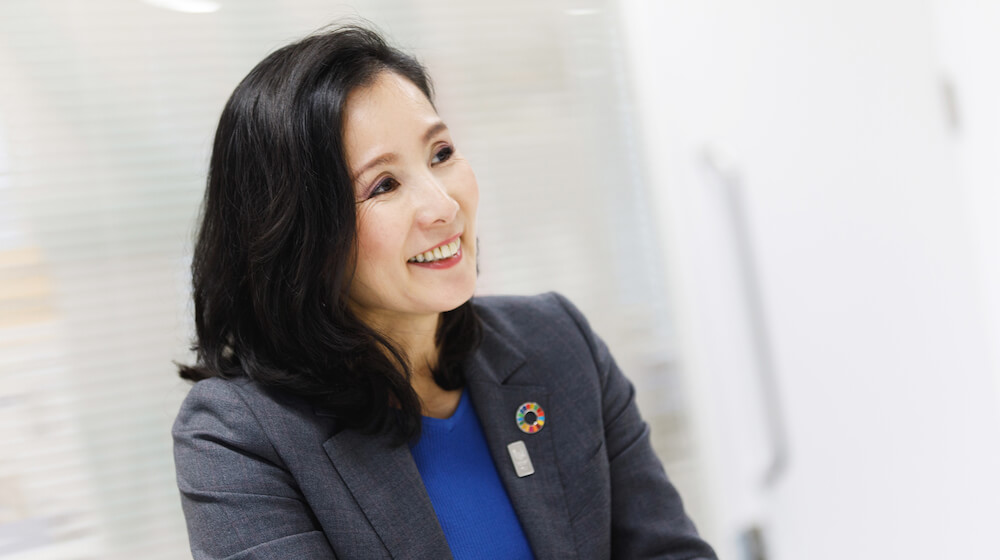 カナダと日本を行き来して仕事に取り組むマセソン美季氏。