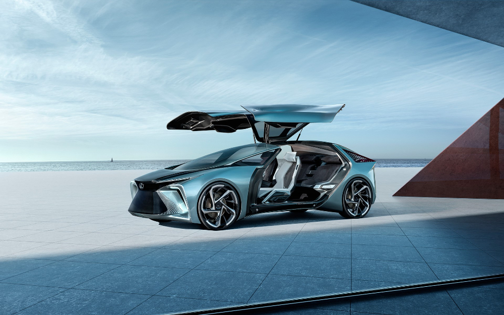 2019年の東京モーターショーでお披露目されたEVコンセプトカー「LF-30 Electrified」