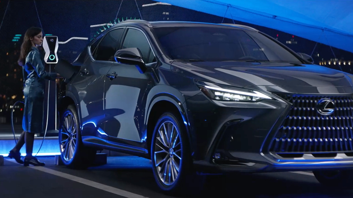 次世代LEXUSの幕開けを象徴する第一弾モデルの新型 NX