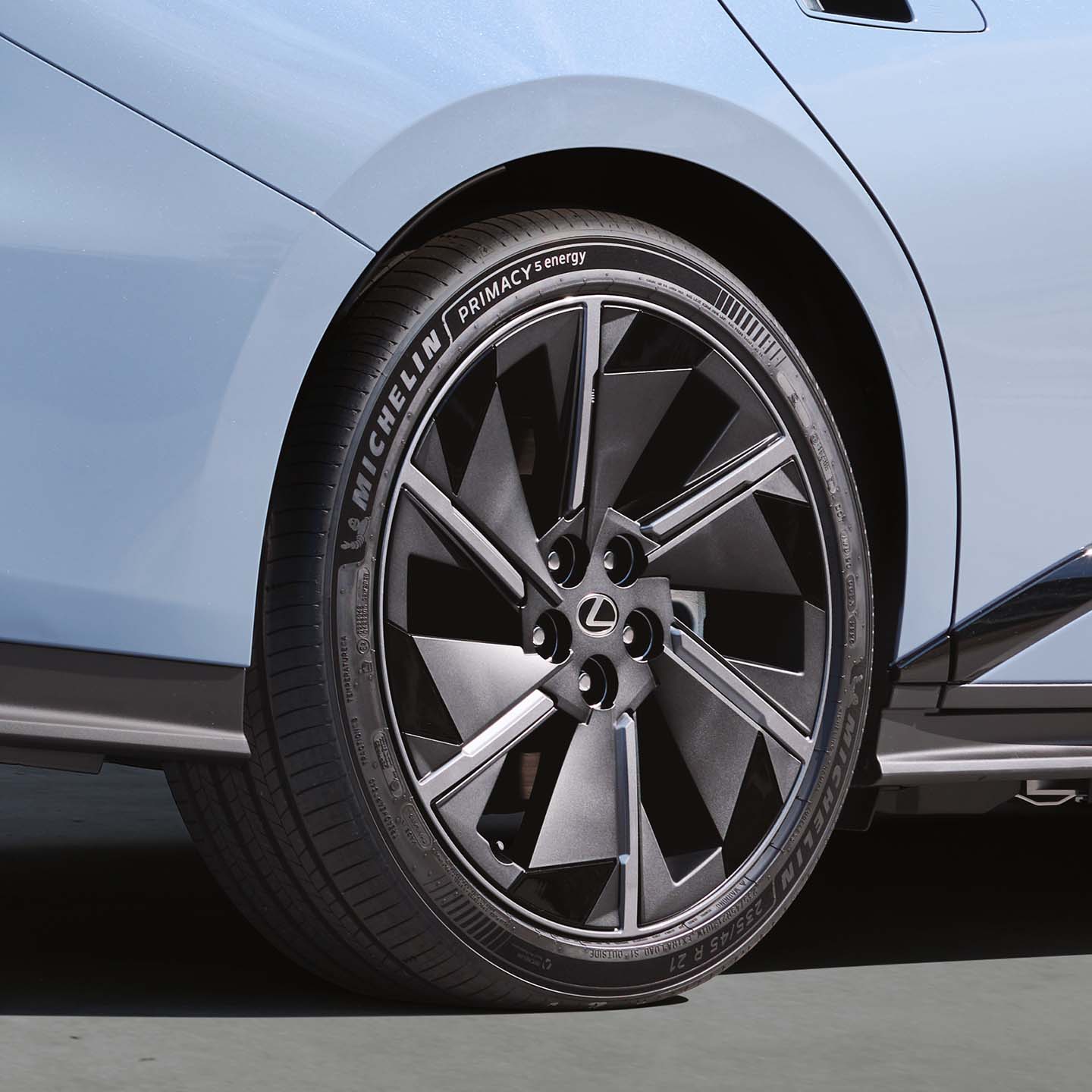 LEXUS ‐ ES｜エクステリア