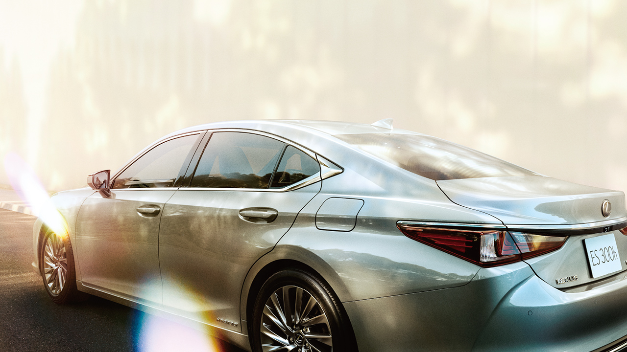 LEXUS ‐ ES