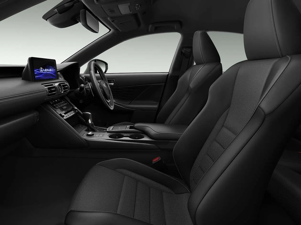 LEXUS ‐ IS500 “F SPORT Performance”