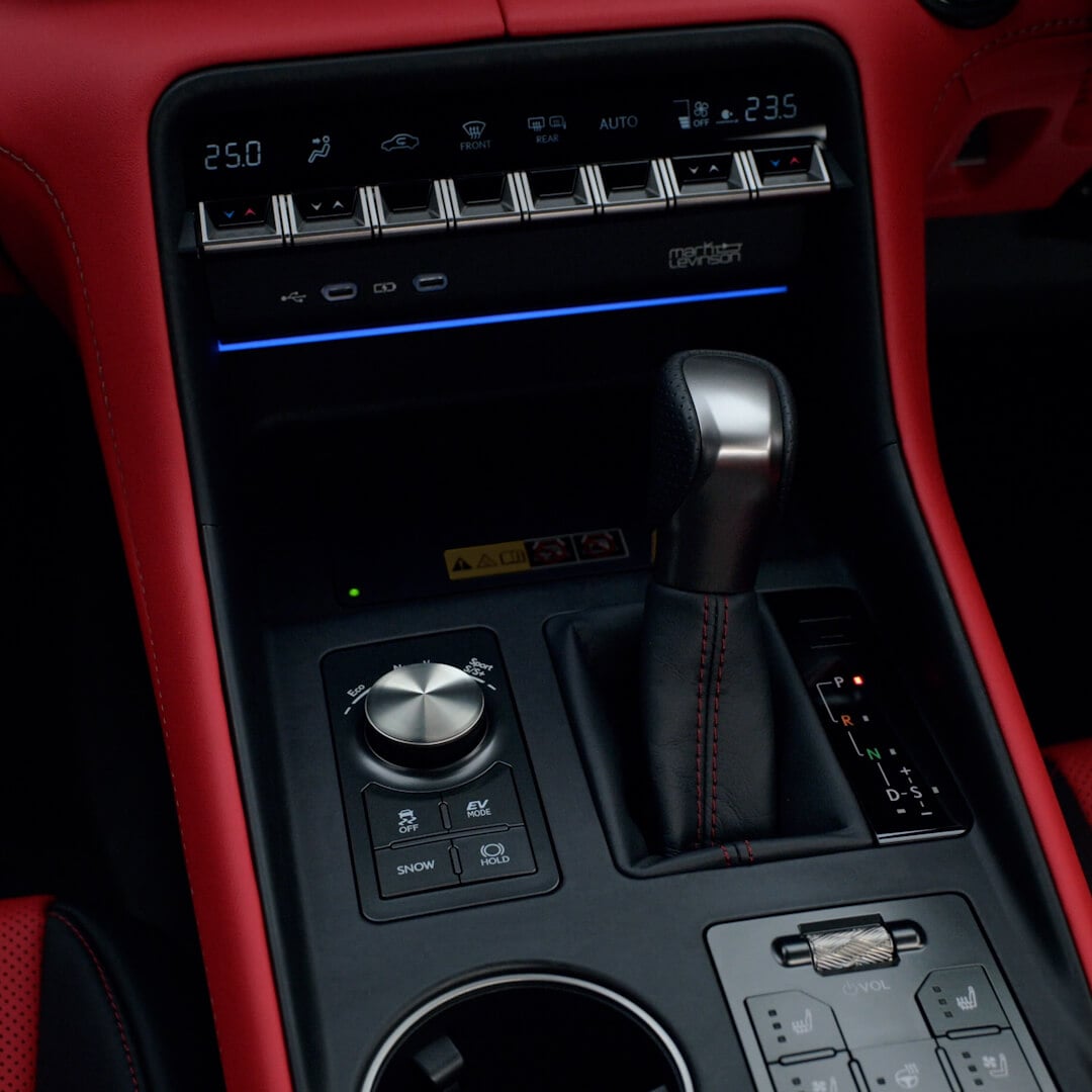 LEXUS ‐ IS｜インテリア
