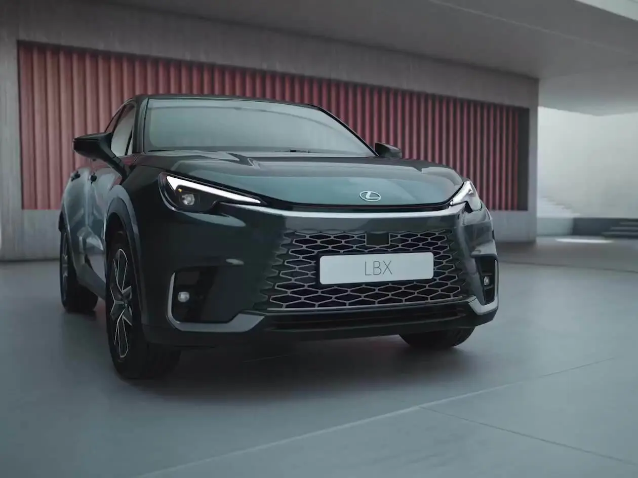 レクサスLBX ドアモール純正塗装品209 ブラックマイカ