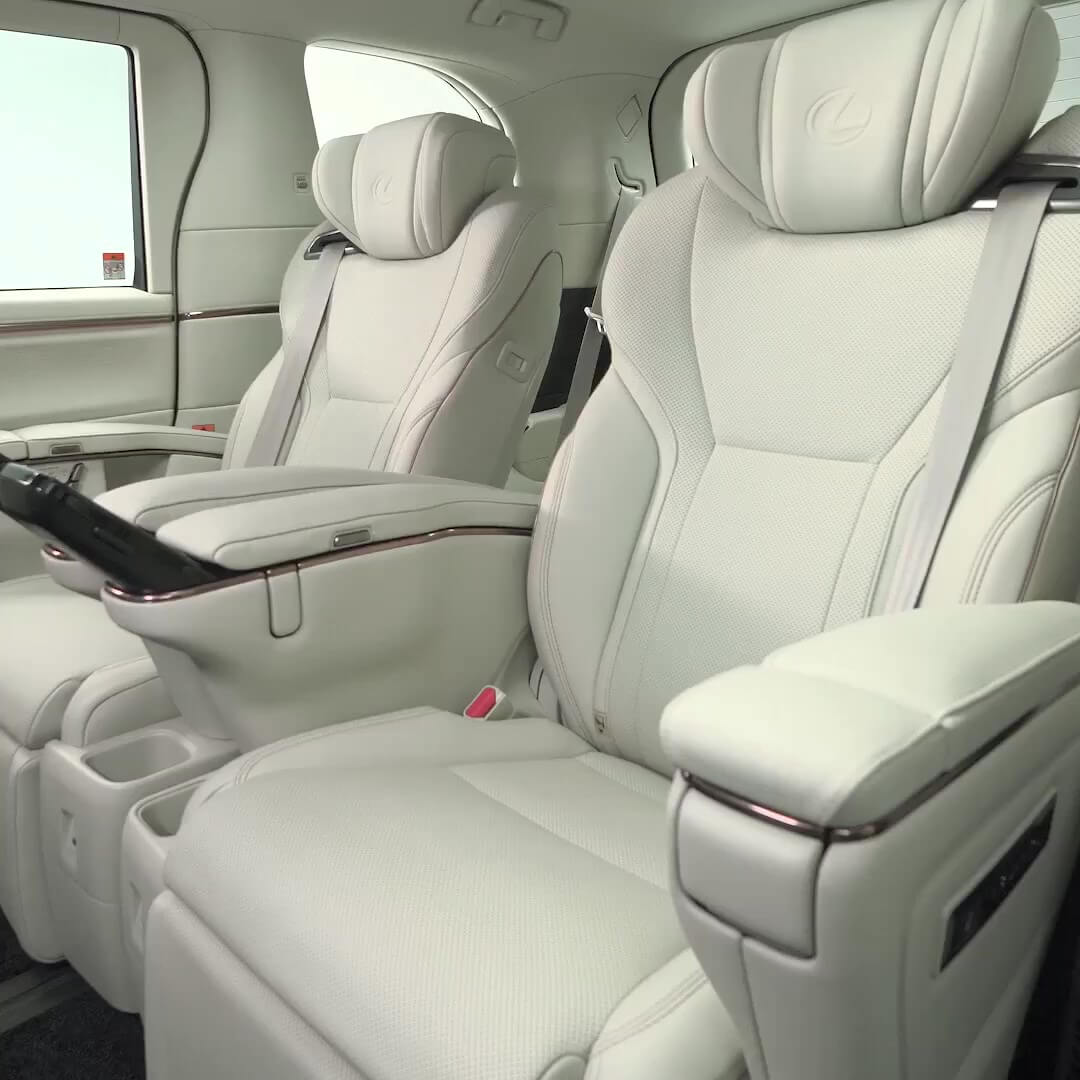 LEXUS LM｜6 SEATS UTILITY