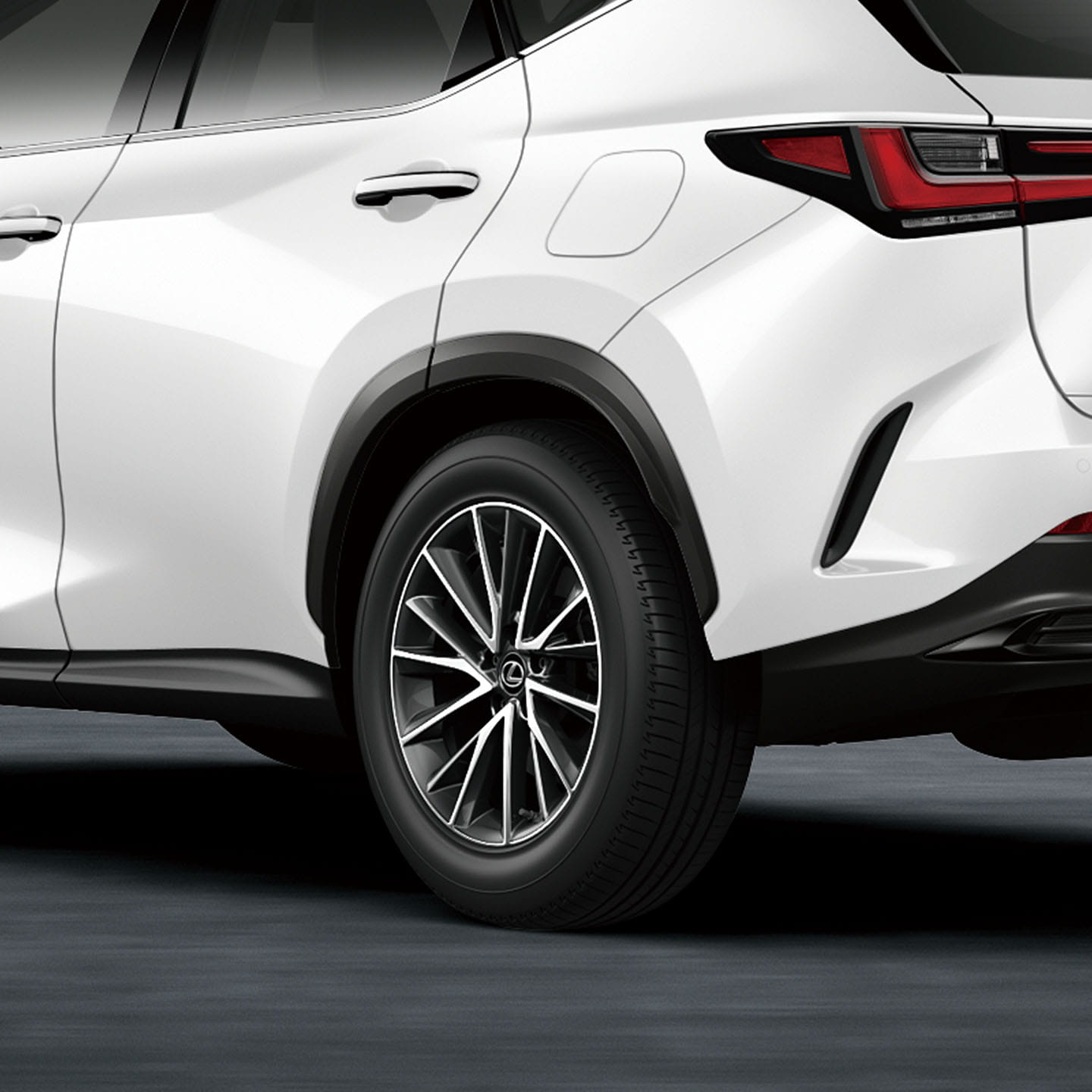 LEXUS NX｜F SPORT