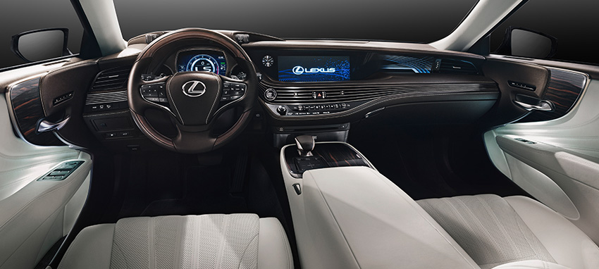 LEXUS LS500(北米仕様)