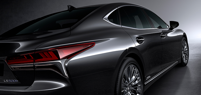 LEXUS LS500h(欧州仕様)