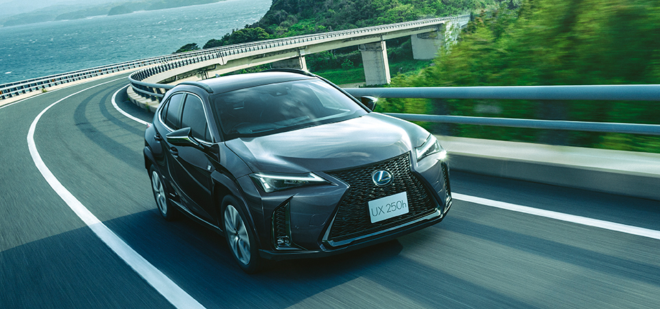 Lexus Ux に特別仕様車 F Sport Style Blue および Elegant Black を設定 Lexus Ux に特別仕様車 F Sport Style Blue および Elegant Black を設定